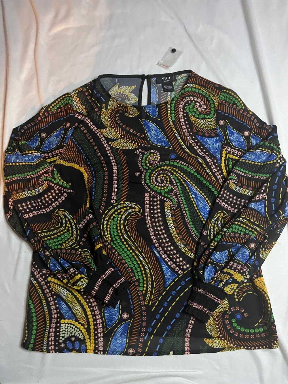 NWOT  VICI Paisley Print Blouse